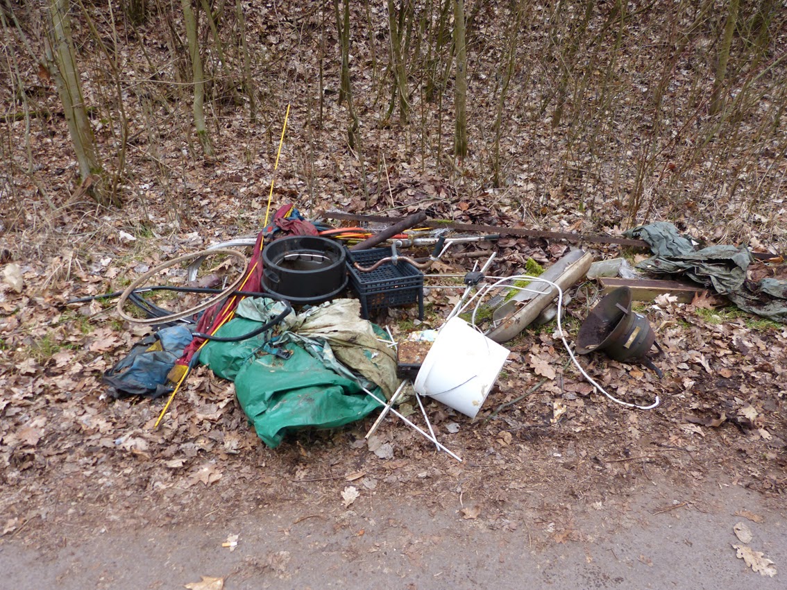 Bildergebnis für müll in der Landschaft